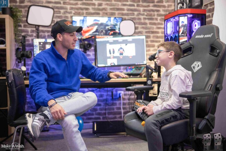 00261902 Make-A-Wish 4